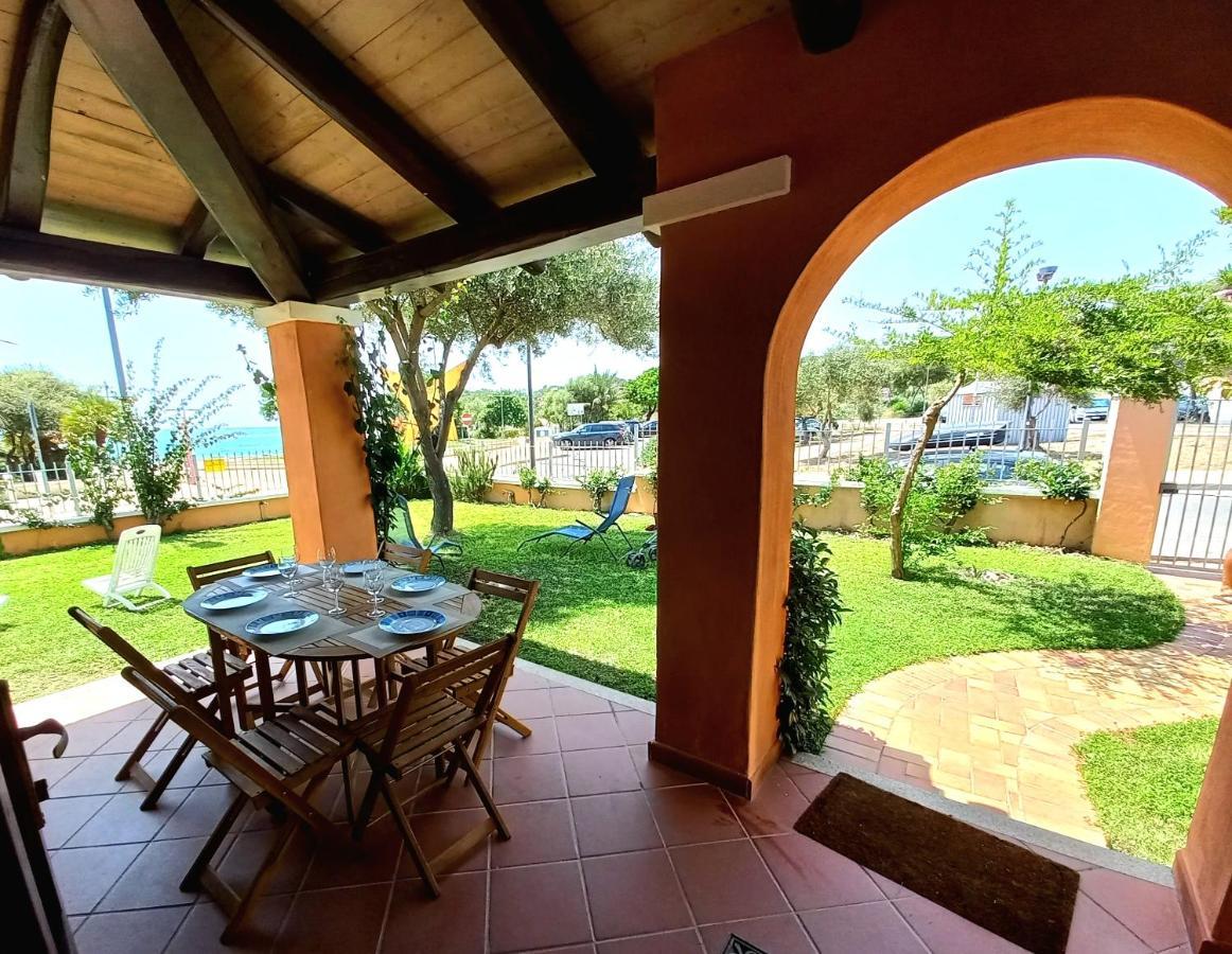 Villa Stella Fronte Mare Porto Frailis Àrbatax Extérieur photo