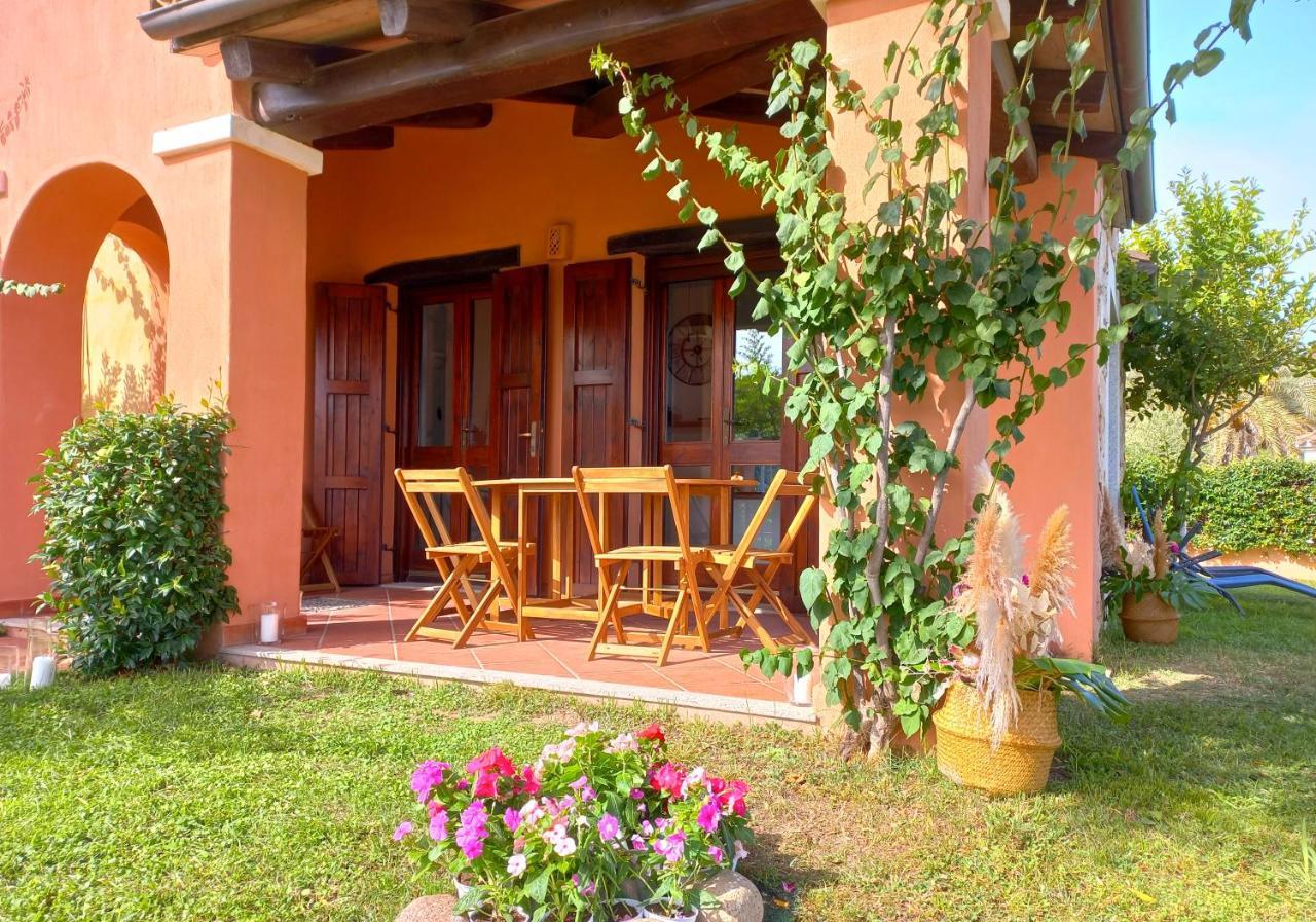 Villa Stella Fronte Mare Porto Frailis Àrbatax Extérieur photo