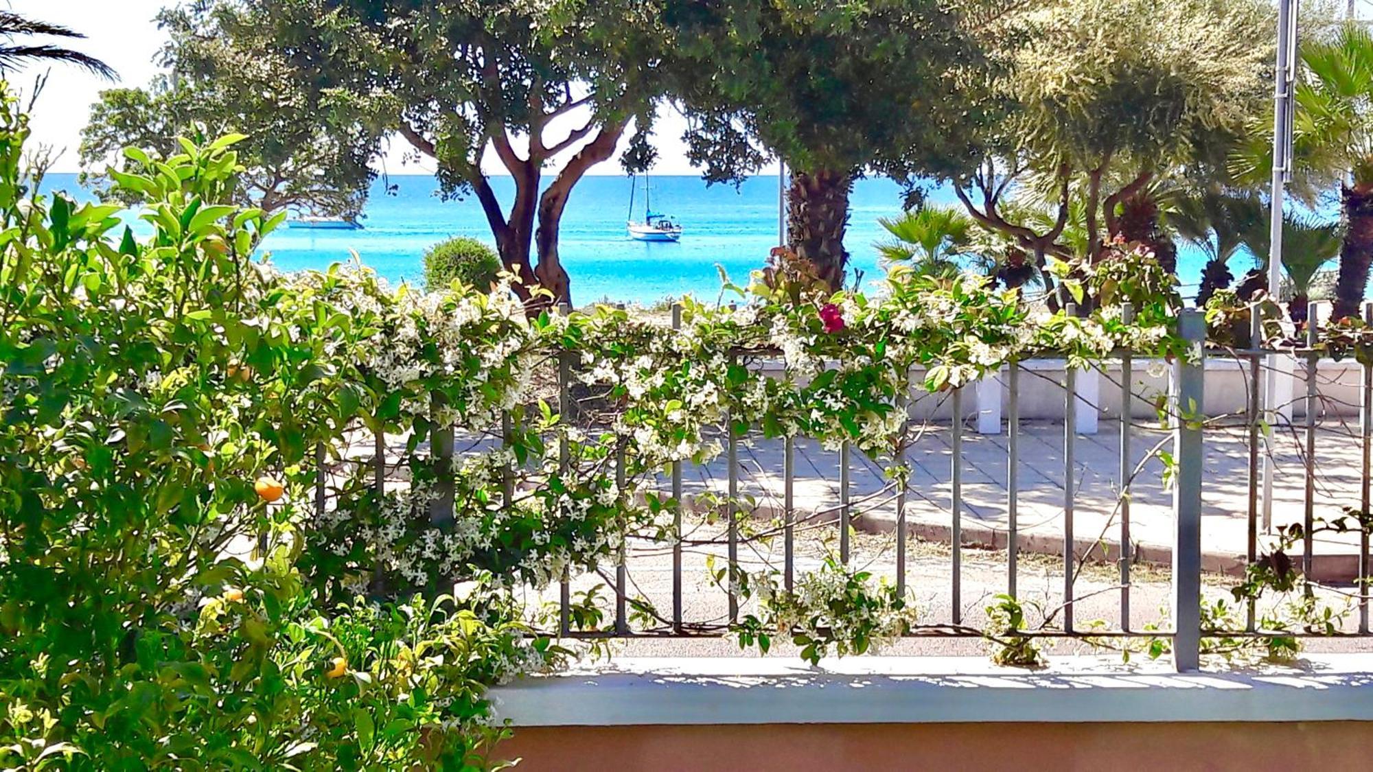 Villa Stella Fronte Mare Porto Frailis Àrbatax Extérieur photo