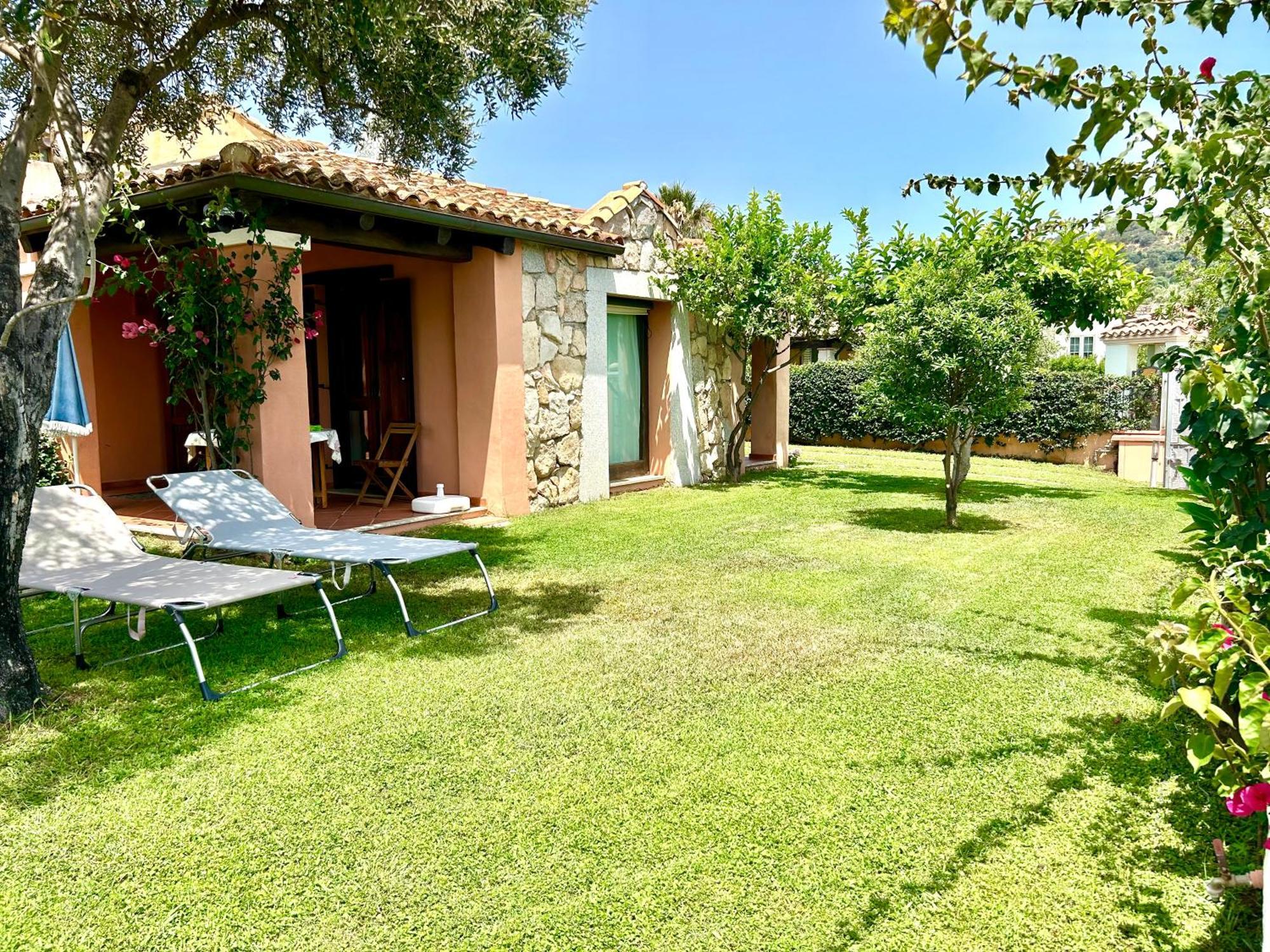 Villa Stella Fronte Mare Porto Frailis Àrbatax Extérieur photo