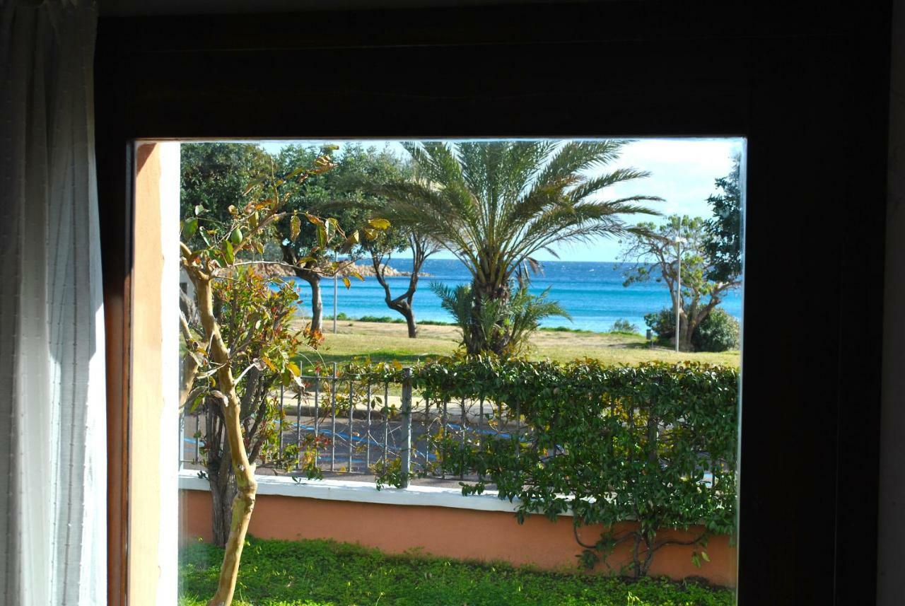 Villa Stella Fronte Mare Porto Frailis Àrbatax Extérieur photo
