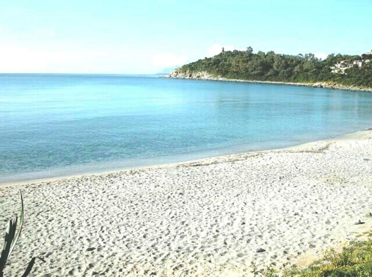 Villa Stella Fronte Mare Porto Frailis Àrbatax Extérieur photo