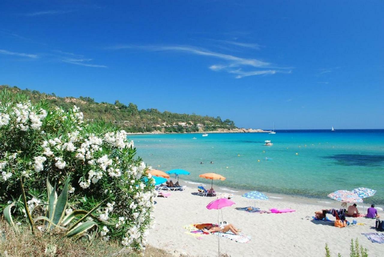 Villa Stella Fronte Mare Porto Frailis Àrbatax Extérieur photo
